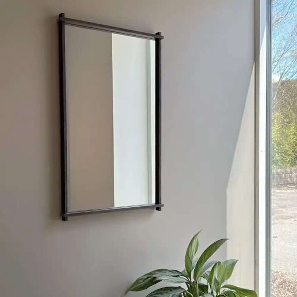 Cross-Mirror-head-dark